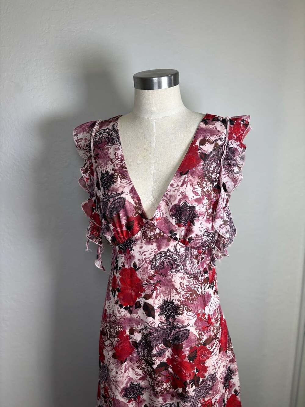 Almost Famous Floral Midi Dress Pink Red V-Neck Ruffle